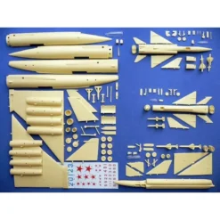 Myasishchev Bounder M-50. Inclut Aussi Maquettes En Prime Du Su-15 Sukhoi Lavochkin La-250 Et MiG Vous 152! En 1955 Le Conseil D