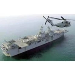 Dragon Maquette Bateau Uss Boxer Lph 4 1/700