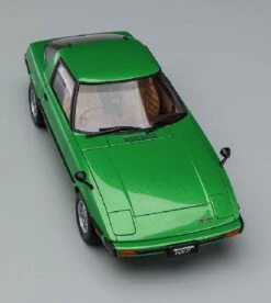 Hasegawa Maquette Mazda Savanna RX-7 (SA22C) -Modèles Jouets Magasin hasegawa 21143 mazda savanna rx 7 sa22c 4