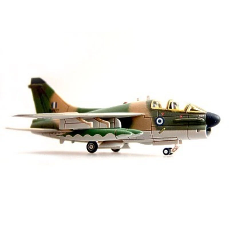 Maquette Avion Vought TA-7C/H CORSAIR II (ex FE Resin FER14486) 5 Maquette Avion Vought TA-7C/H CORSAIR II (ex FE Resin FER14486) – Image 5