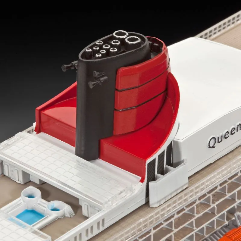 Revell Maquette Bateau Queen Mary 2 4 Revell Maquette Bateau Queen Mary 2 – Image 4