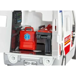 Revell Maquette Ambulance Avec Figurine -Modèles Jouets Magasin revell rv00824 ambulance avec figurine 4