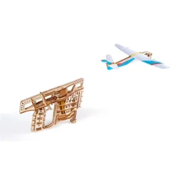 UGEARS Maquette Démarreur D'avion -Modèles Jouets Magasin ugears 8412097 demarreur d avion 3